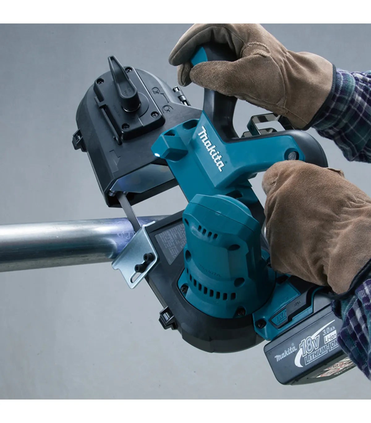 Makita – Akumulatorska tračna pila 18 V DPB181RFE, 2 × 3,0 Ah