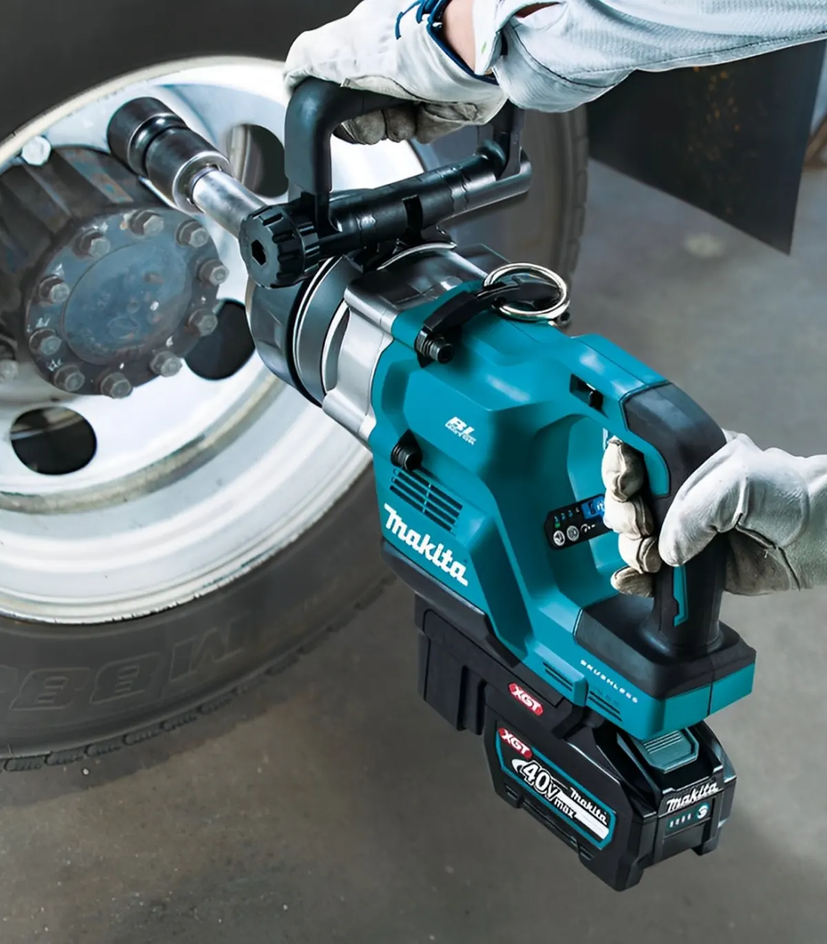 XGT Makita 40V – Akumulatorski udarni odvijač 3150 Nm TW010GT201