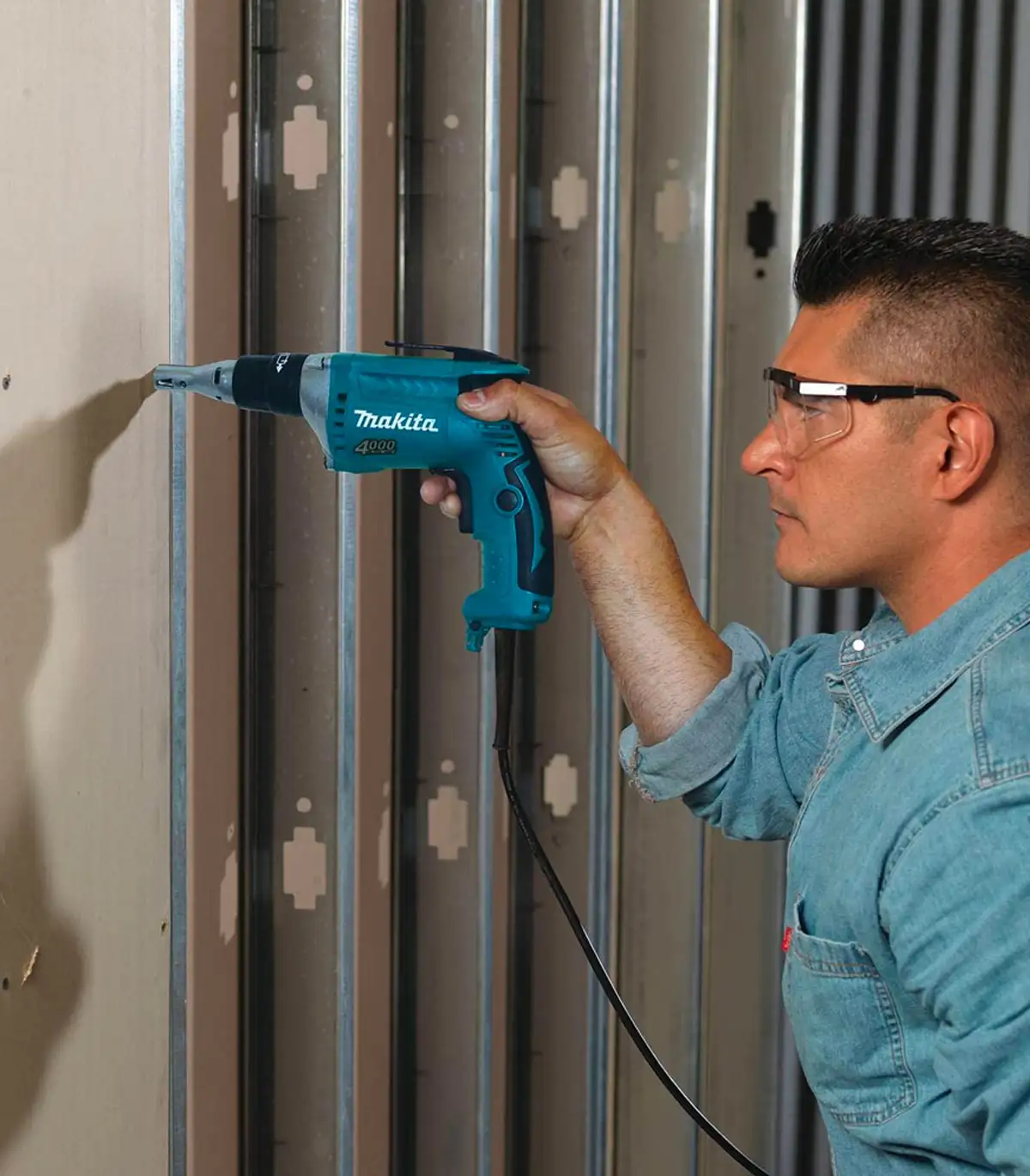 Makita – Odvijač šauber FS4000