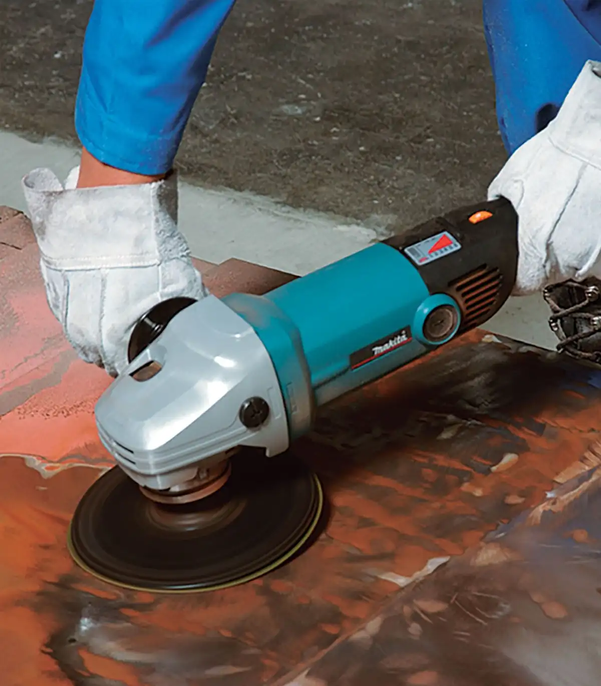 Makita – Brusilica za poliranje SA7000C
